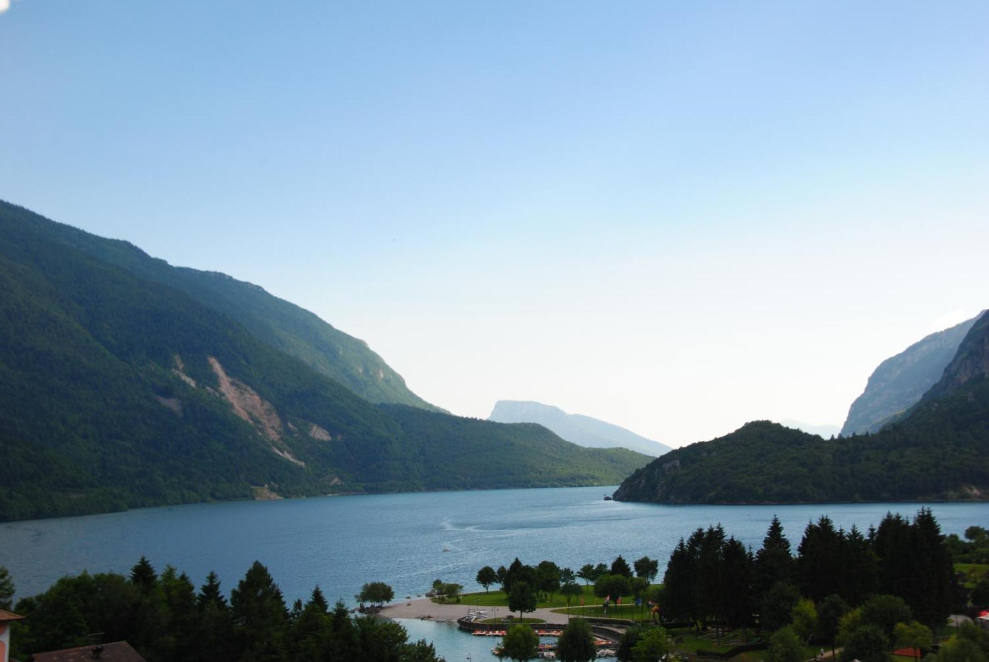 Alpenresort Belvedere Wellness&Beauty Molveno Zimmer foto